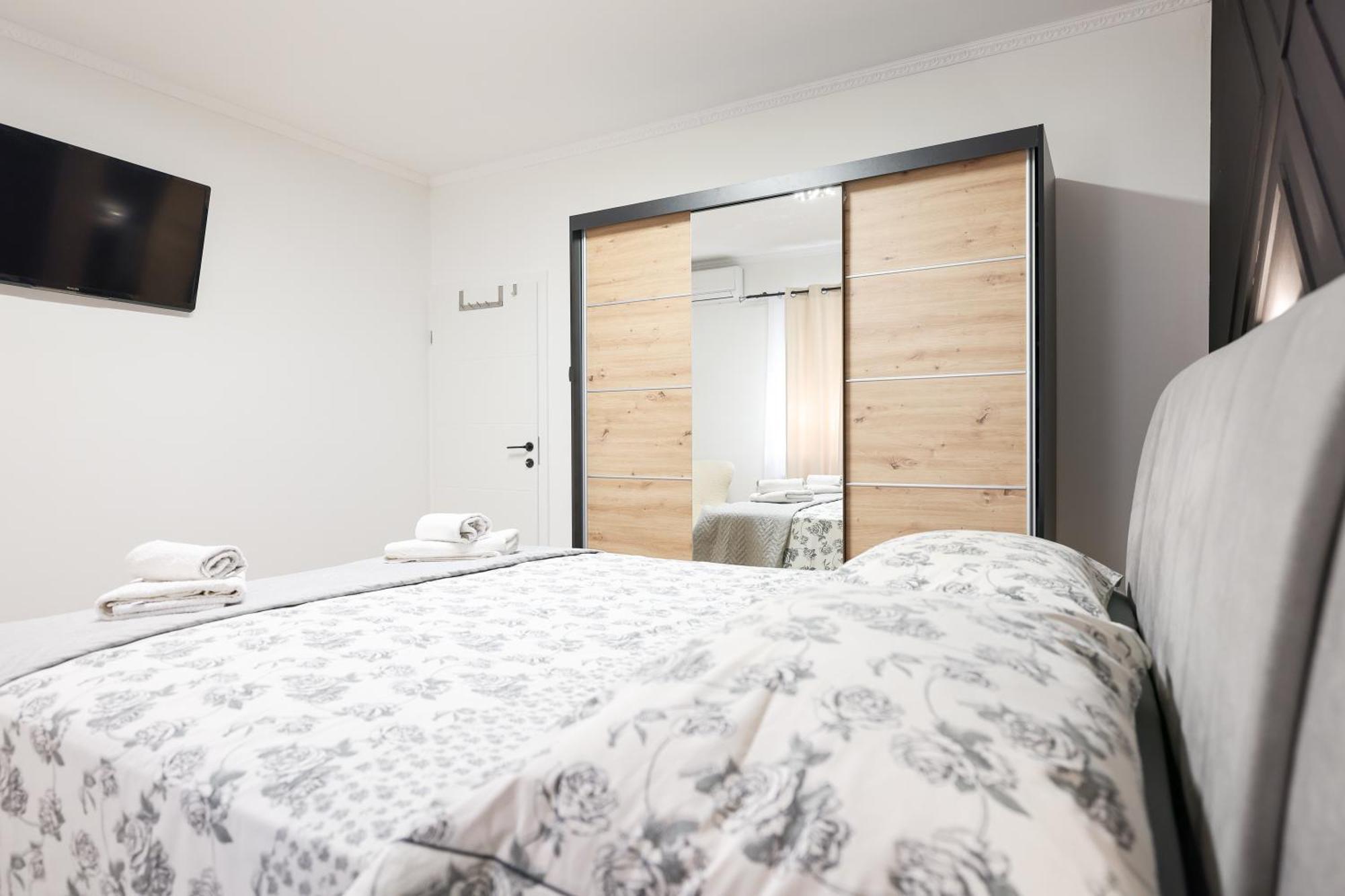 Oscar & Leo Apartments Zadar Bagian luar foto
